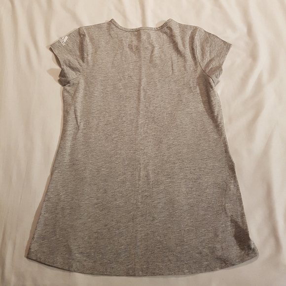 Adidas girls size Large or 12/14 gray short sleeve shirt - Picture 3 of 4